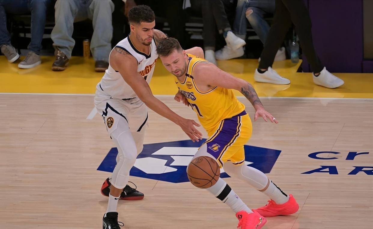 半岛体育官网-主办方称赛前15分钟得知梅西缺阵