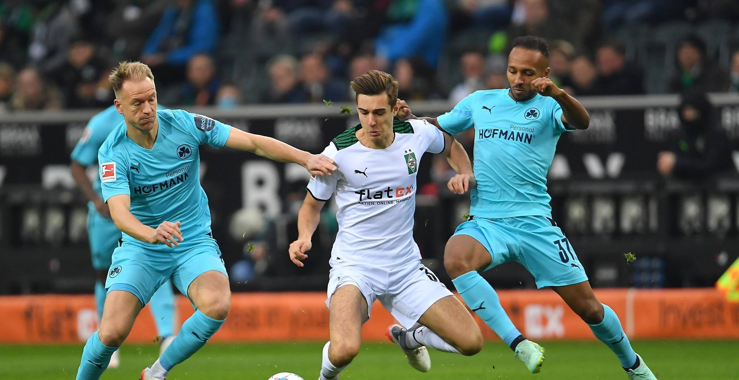 半岛体育APP-日本经济低迷消失的30年13个行业逆转