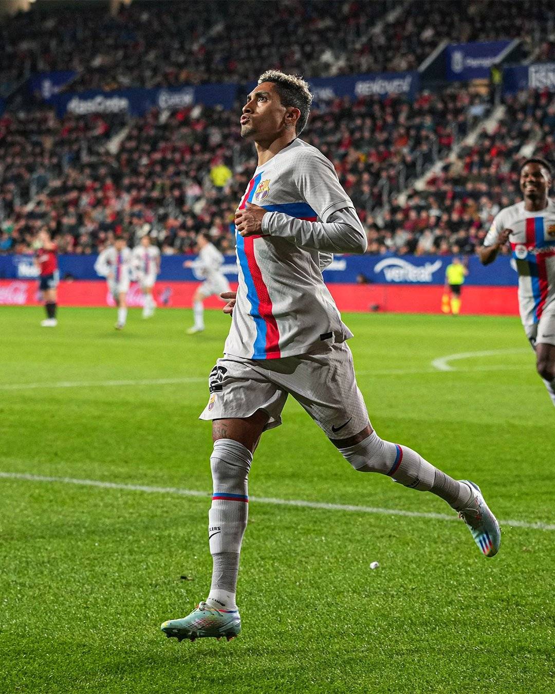 半岛体育-德国闪击法国友谊赛