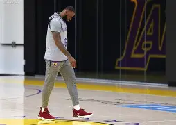 热身赛备战进行中,全队积极备战准备什么